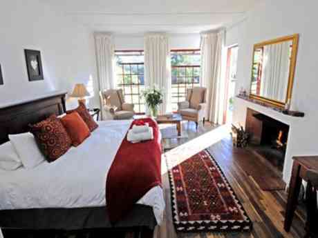 Tarn Country House
